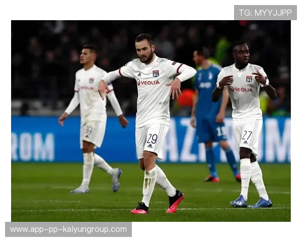 法甲新援融入快速，球队阵容深度显著增强