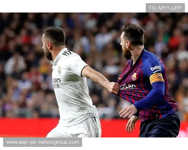 西甲对决：皇马冲击三连胜，巴萨复苏挑战，西甲巴萨1_3皇马全场回放