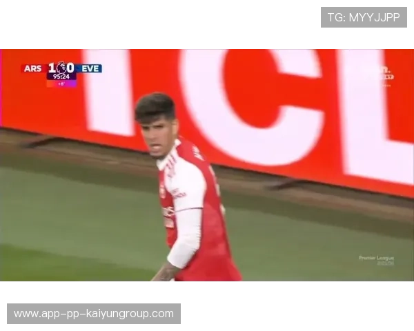 球员关键防守锁定比赛胜局